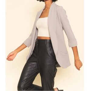 Stoosh half sleeve Cream/Gray Blazer size Medium with pockets